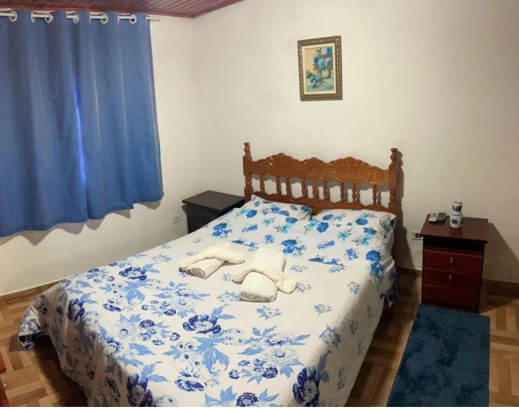 Casa Da Elena Vila Campos do Jordão 0*,